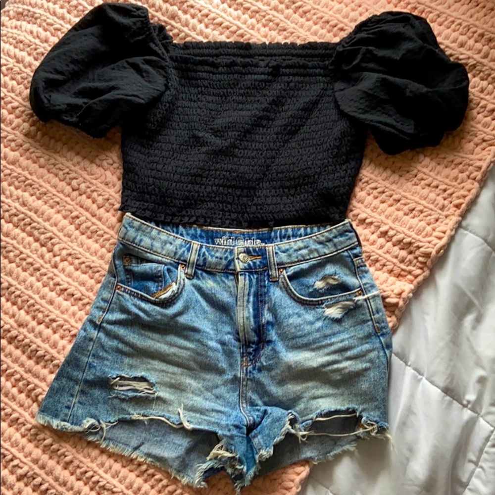 Women’s off the shoulder crop top